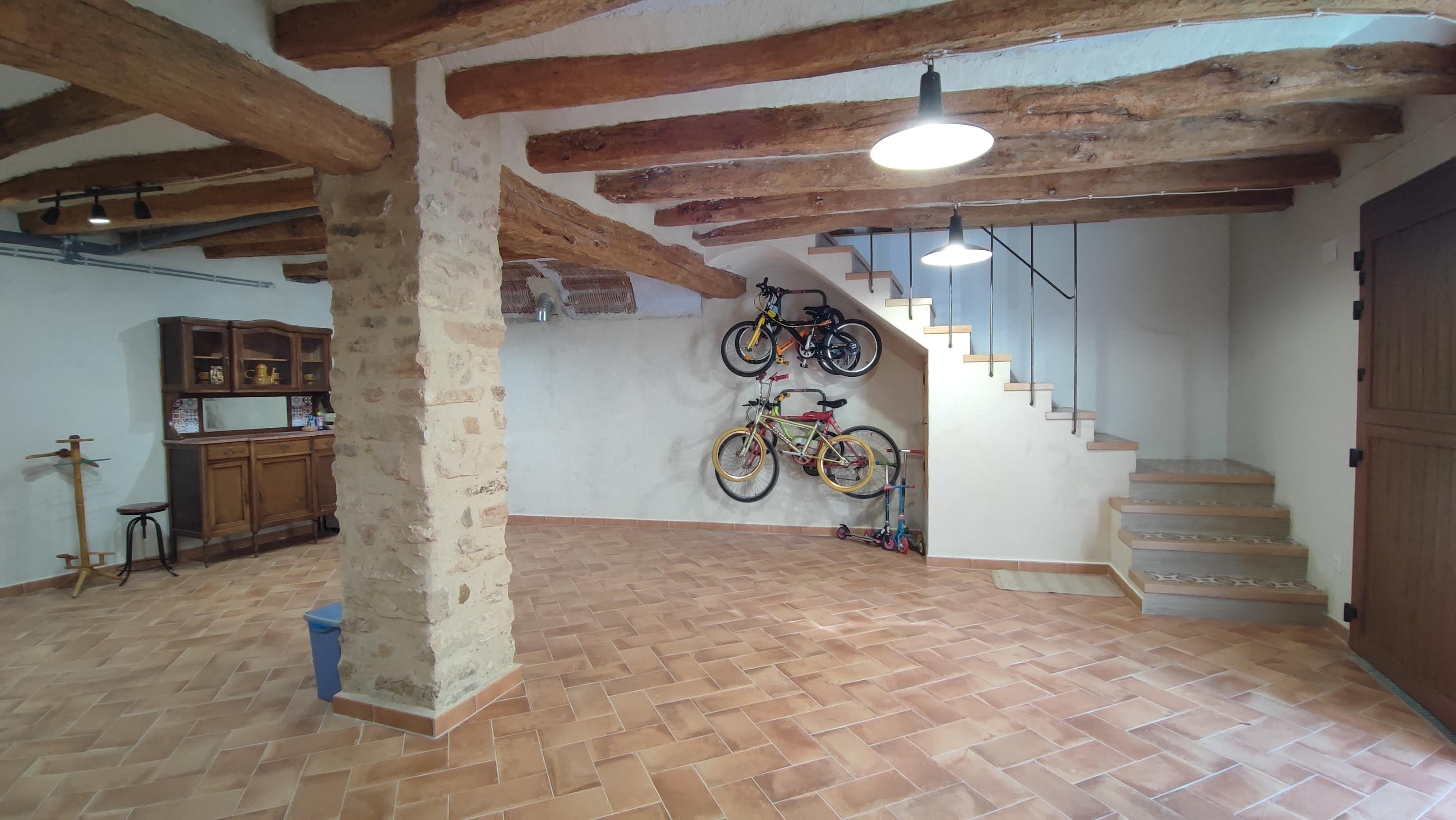 Baixos diàfans de la casa